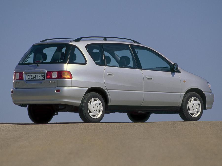  Toyota Picnic 1996 года  (фото 12 из 14)